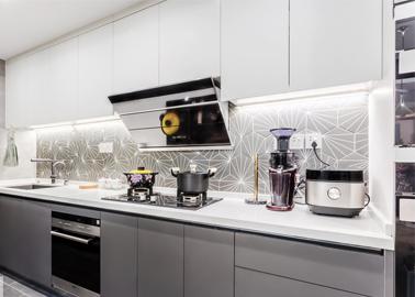 美大家電衛(wèi)浴 深耕家用電器研發(fā)，引領(lǐng)智慧生活新風(fēng)尚